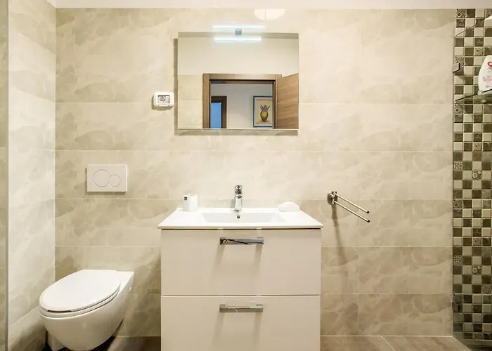 Apartmán Sofovic - Walk To Arena, Free Garage Parking *