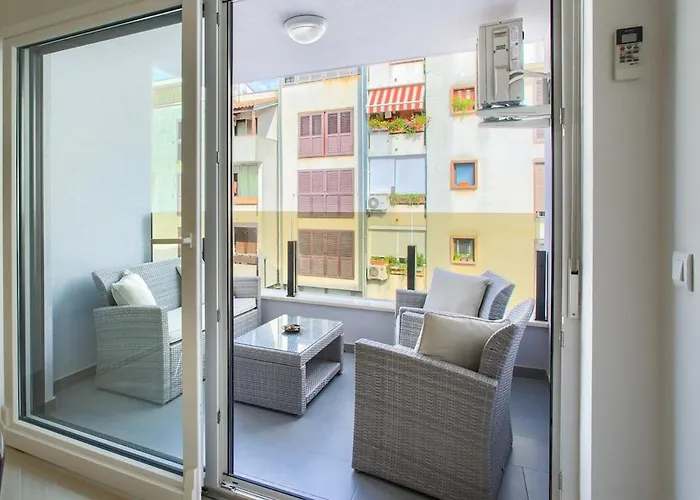 Apartmán Sofovic - Walk To Arena, Free Garage Parking