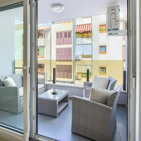 Apartment Jasna, Center With Garage