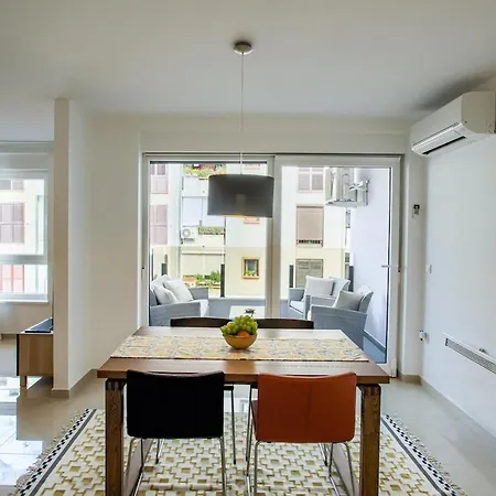 Apartment Pula - Central, 2-Bedroom, Walk To Arena, Free Parking * Póla