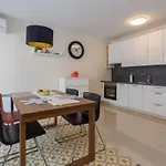 Sofovic - Walk To Arena, Free Garage Parking