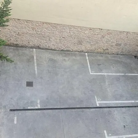 Apartment Sofovic - Walk To Arena, Free Garage Parking