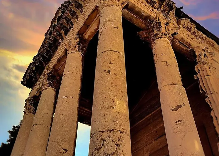 Center - Modern Two-bedroom With Private Garage & Balcony *